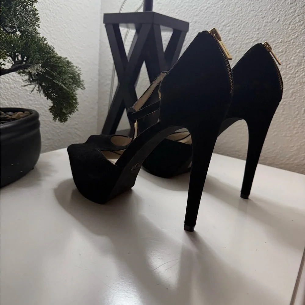 Michael Kors Black Peep Toe Heels - Picture 6 of 6